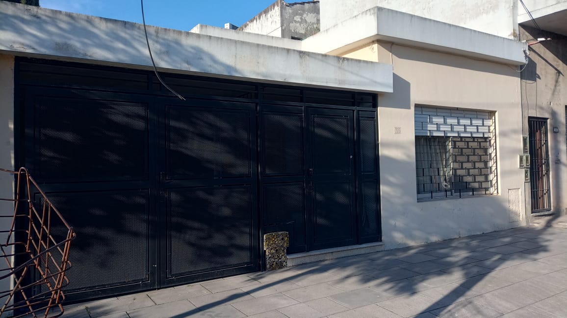 #5382046 | Venta | Casa | Jose Leon Suarez (Leandro Bertoni Propiedades)