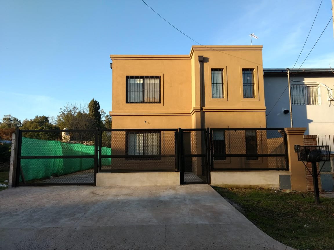 #4366286 | Sale | House | Pilar (Attili & Bisso Negocios inmobiliarios)