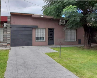 #4227413 | Sale | House | Quilmes Oeste (Caruso Estudio Inmobiliario)