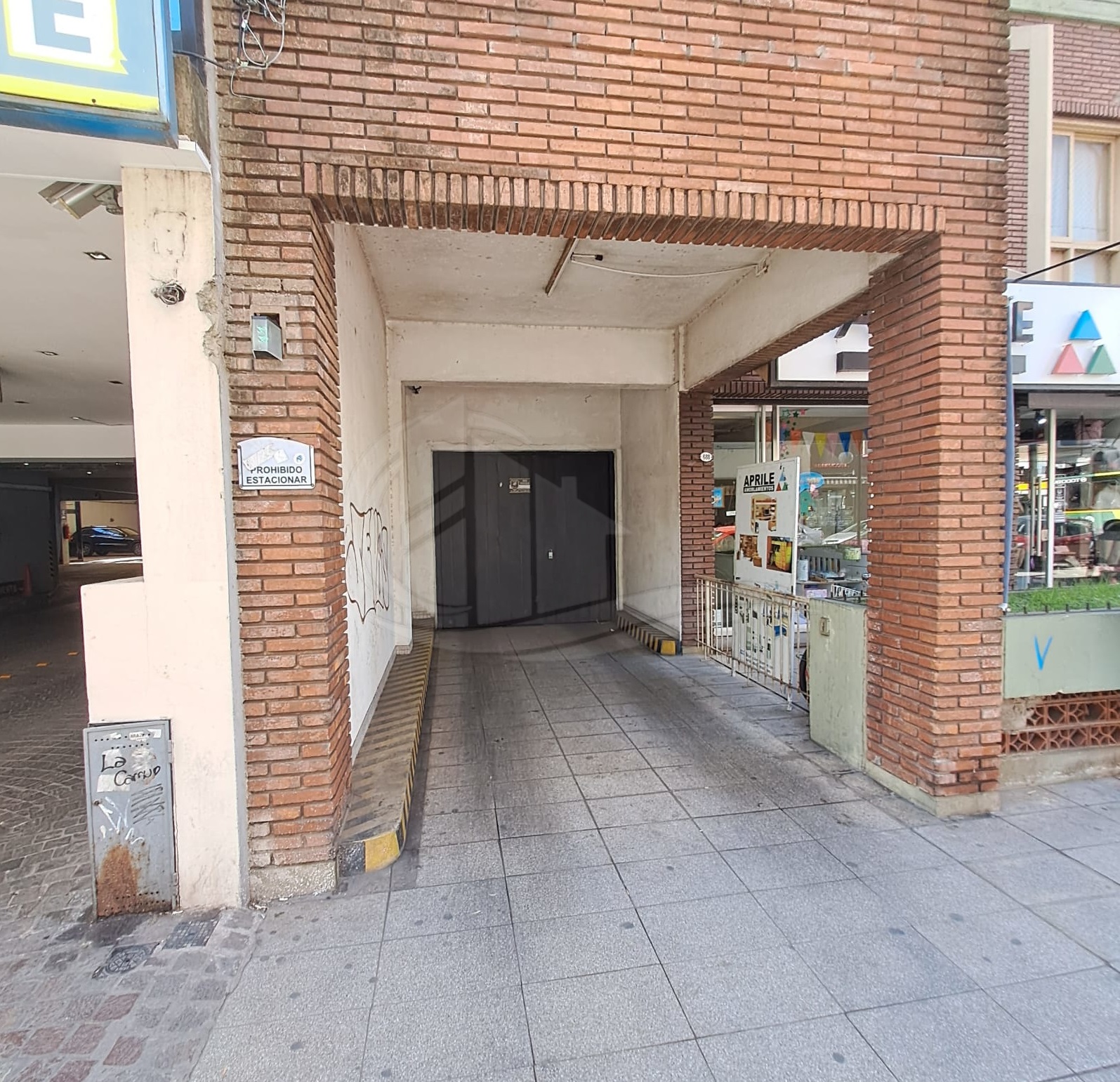 #4683228 | Rental | Garage | Quilmes (Caruso Estudio Inmobiliario)