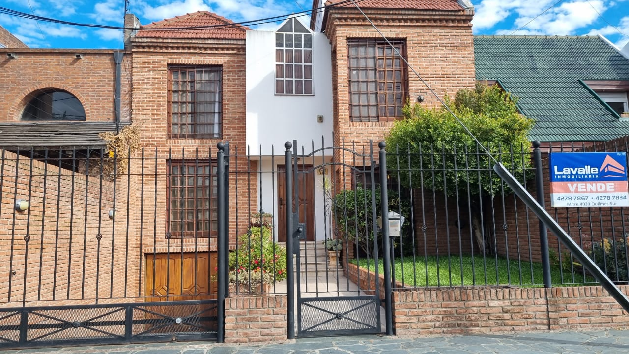 #4802054 | Sale | House | Quilmes (Gustavo Santos Negocios Inmobiliarios)