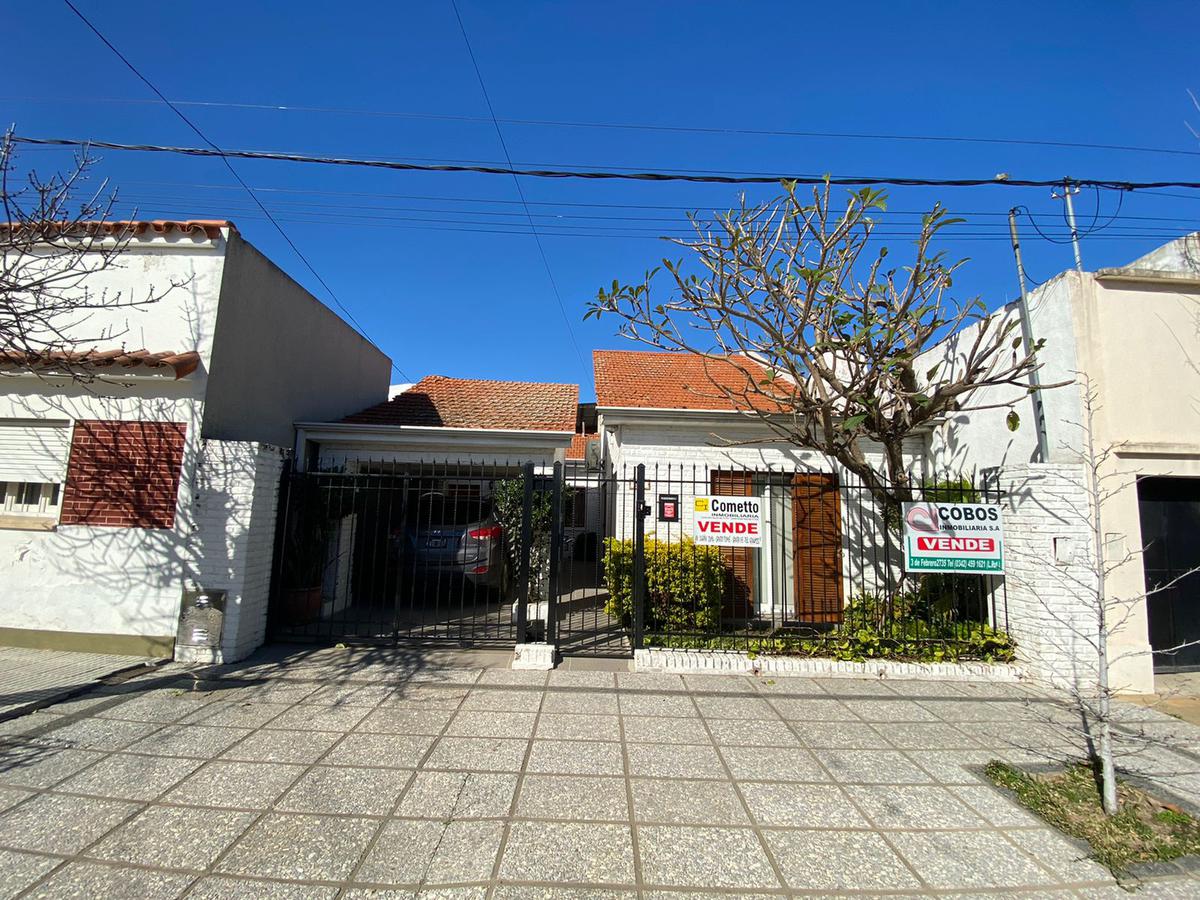 #2959078 | Venta | Casa | Santo Tome (Cobos inmobiliaria SA)
