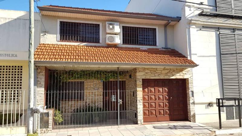 #4519511 | Venta | Casa | Bernal (Serodino Negocios Inmobiliarios)