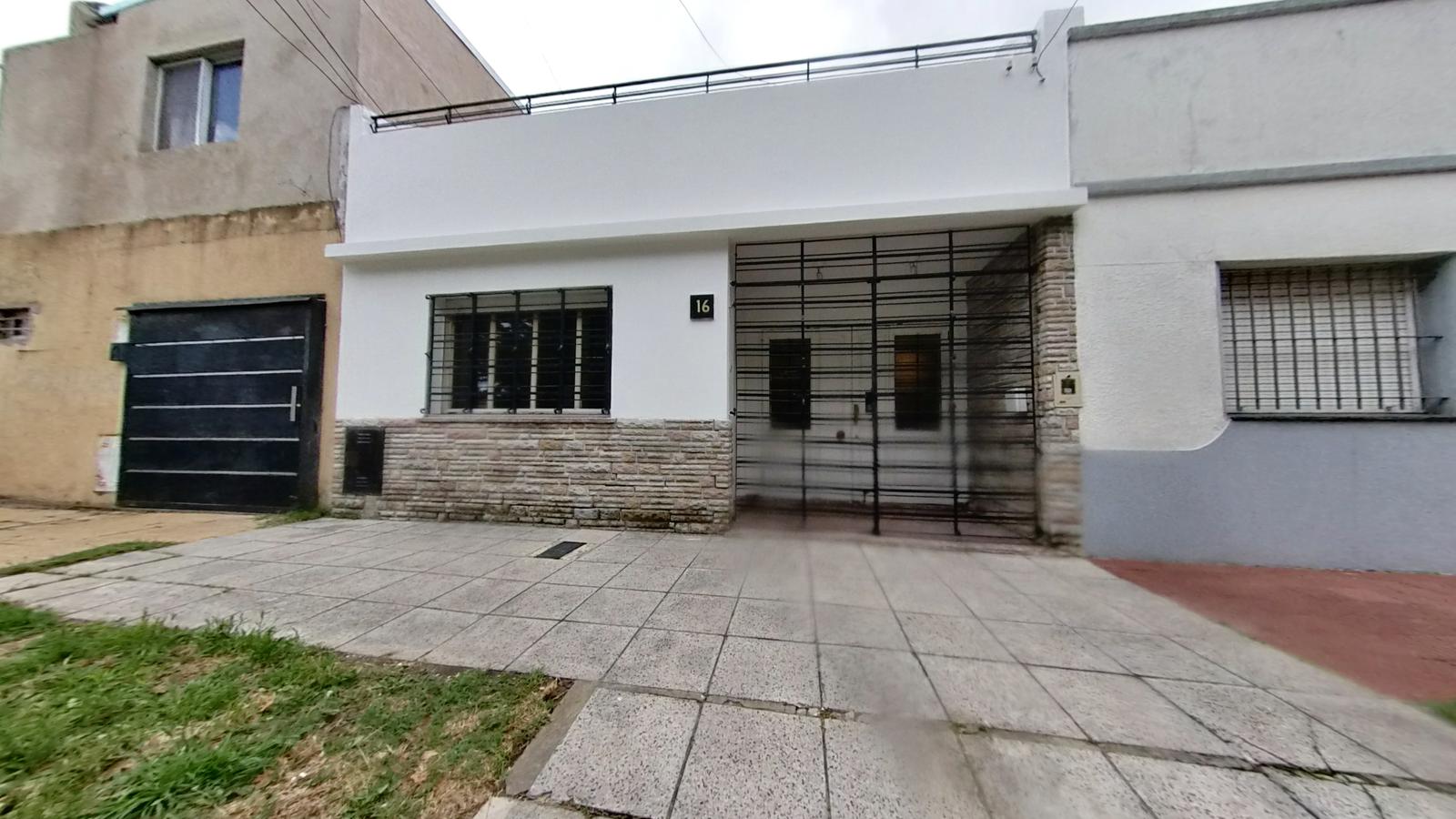 #5006440 | Rental | House | Lomas De Zamora (Luvina Propiedades)