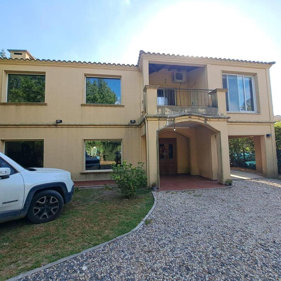 #4328604 | Sale | House | La Union (Canedo & Asociados Bienes Raices)