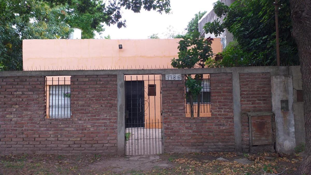 #3230146 | Venta | Casa | Burzaco (Estudio Yacoub)