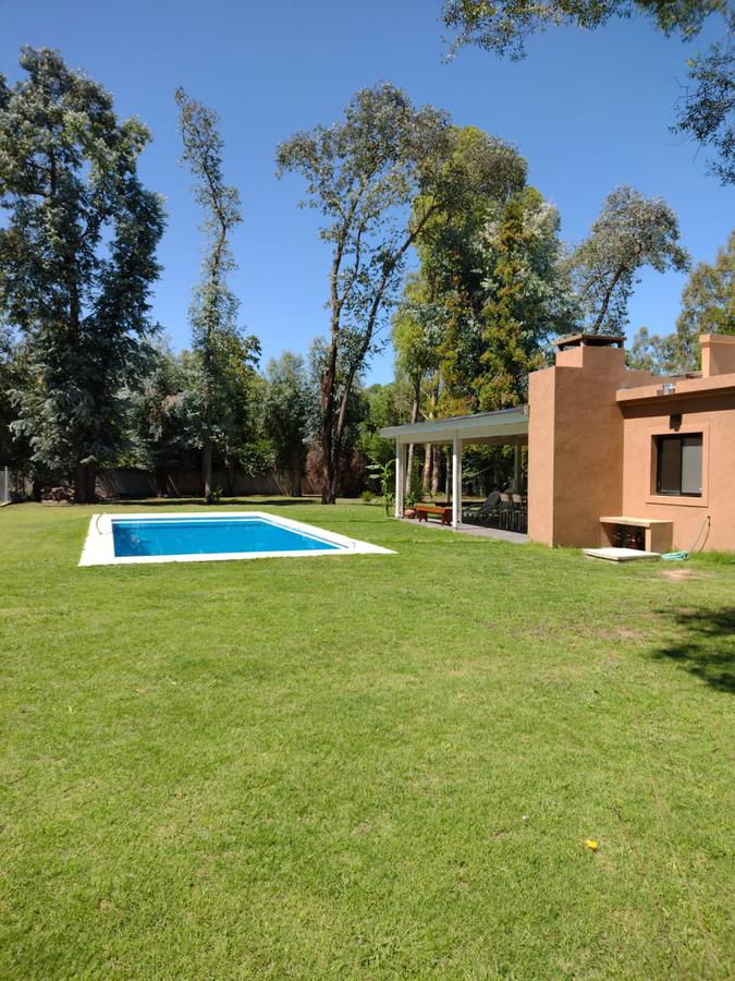 #1961109 | Sale | Country House | Los Cardales (Futuro Bienes Raices)