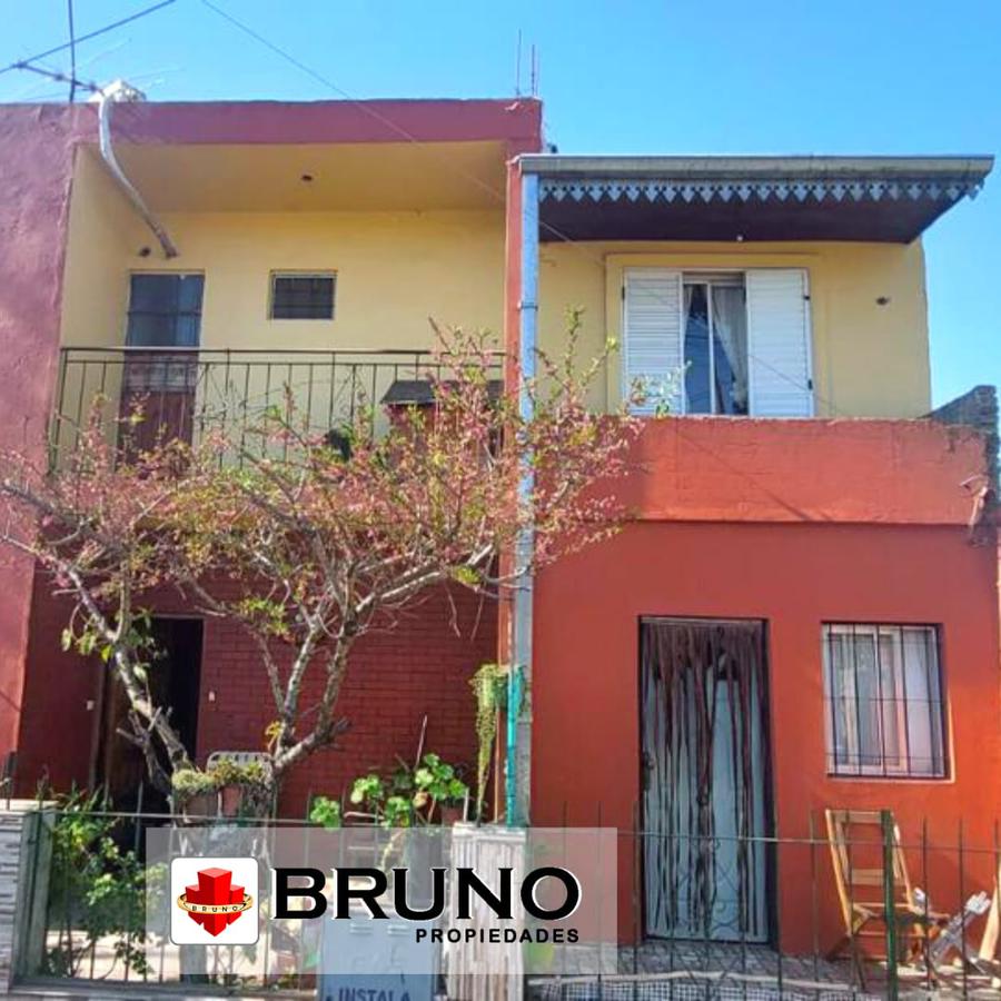#4772179 | Venta | Casa | Barrio Rivadavia (BRUNO PROPIEDADES)
