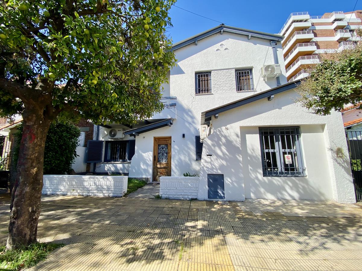 #4074183 | Venta | Casa | Acassuso Vias  /  Santa Fe (PABLO HYLAND ASESORES INMOBILIARIOS)