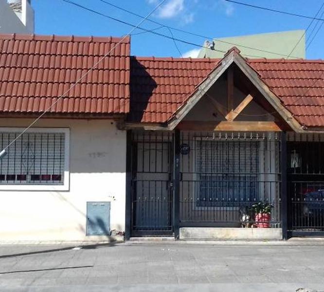 #3965765 | Venta | Casa | Caseros (Pintimalli Propiedades)