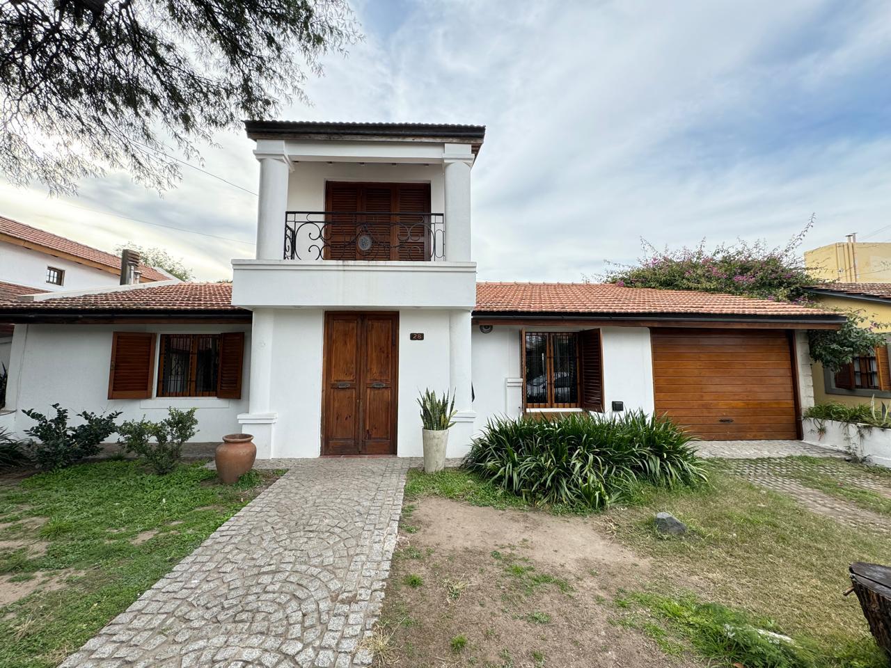 #5161516 | Sale | House | Villa Belgrano (López  Baena Propiedades)