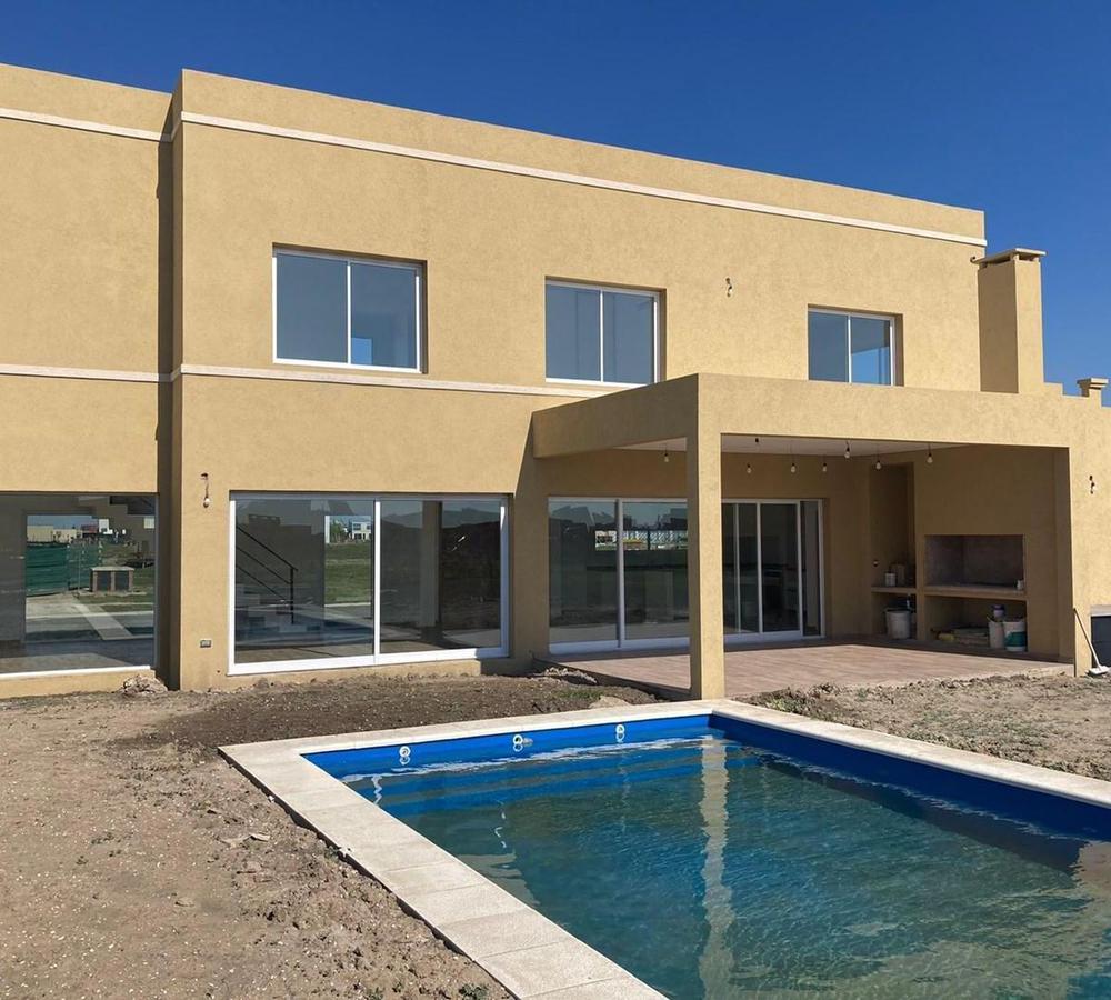 #5059882 | Venta | Casa | San Sebastian (FJ Pereyra Iraola Broker Inmobiliario)