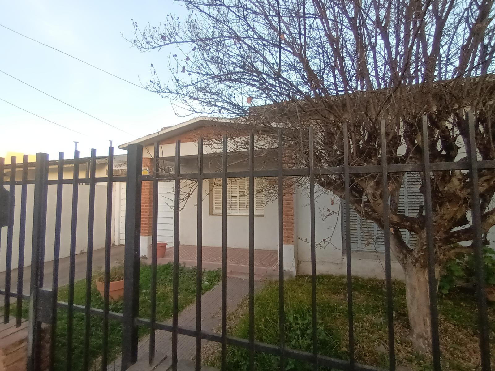 #5184305 | Sale | House | Colon (Luciano Lutri Inmuebles)