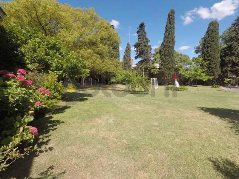 #4009782 | Venta | Casa Quinta | Berazategui (Goldoni Propiedades )