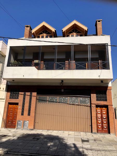 #725340 | Venta | Casa | Remedios De Escalada (Caizza Propiedades)