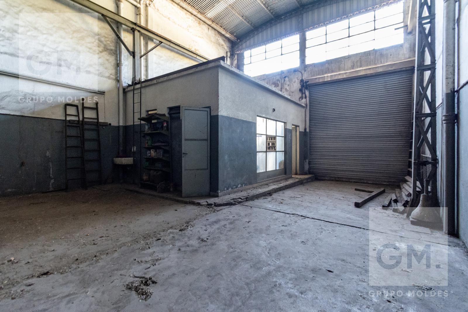 #5105570 | Sale | Warehouse | Barracas (Grupo Moldes)