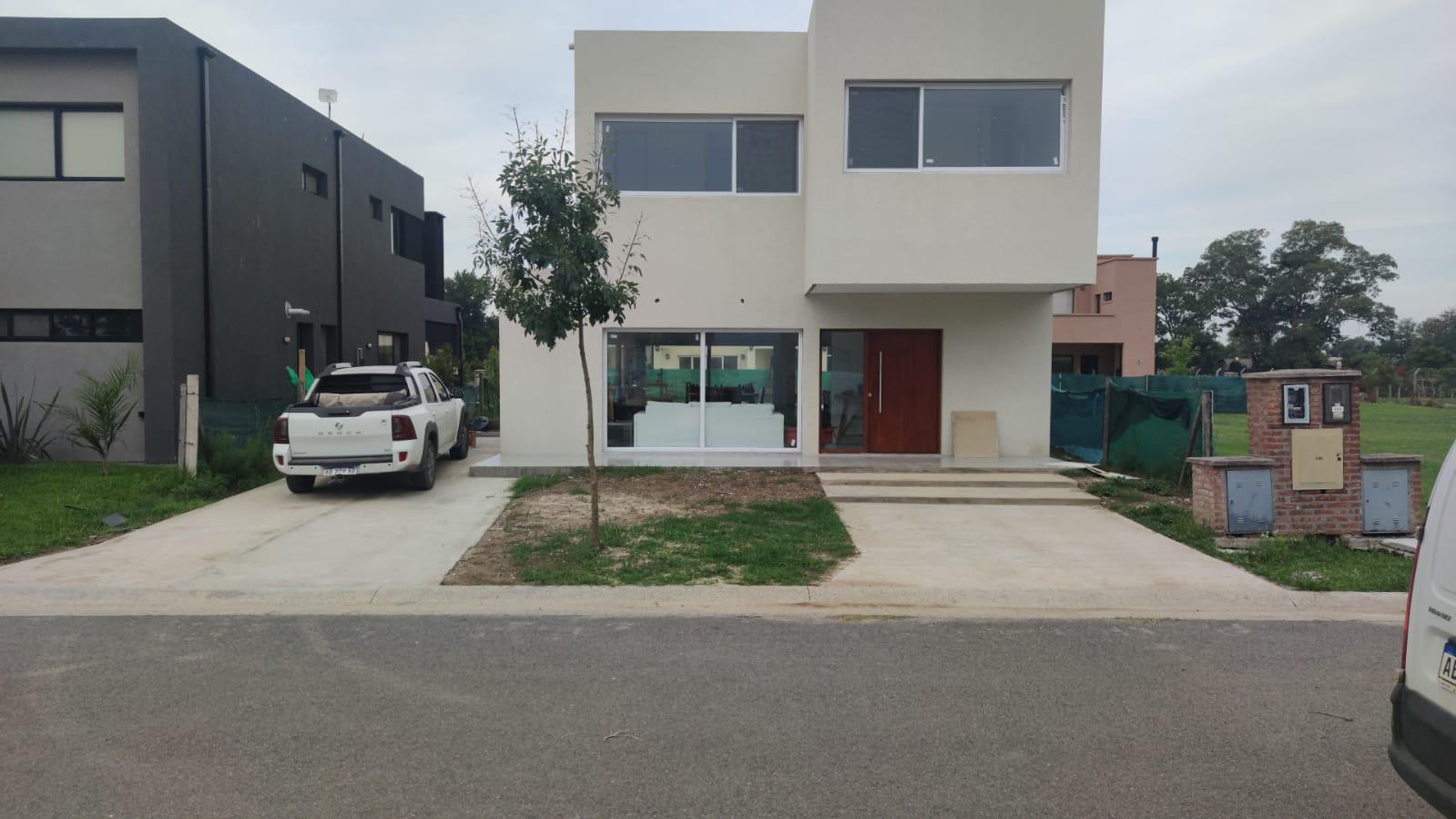 #4284523 | Sale | House | Vila Marina (Mariela Morison Real Estate)