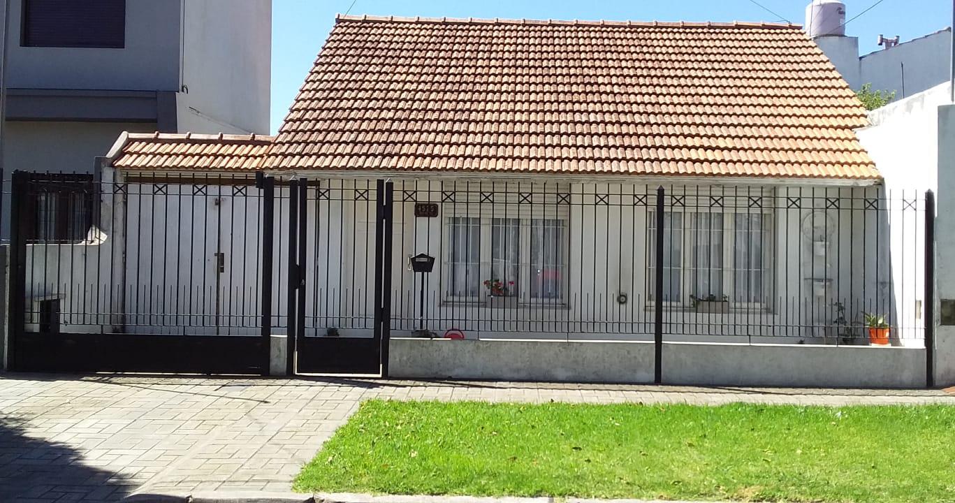 #4895004 | Venta | Casa | Parque Luro (Espatolero & Lorenzo)