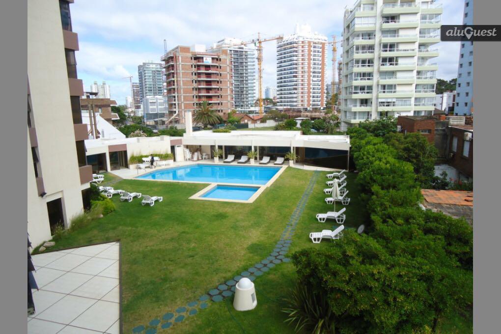 #4974879 | Temporary Rental | Apartment | Playa Brava (Sbarbo Propiedades)