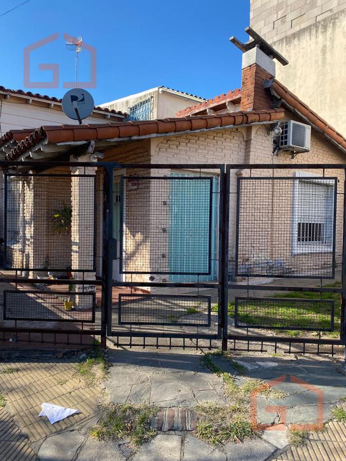 #3243947 | Venta | Casa | Moron Sur (Gonzalez Crespo)