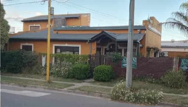 #2755254 | Venta | Casa | Tres Arroyos (Estudio Yacoub)