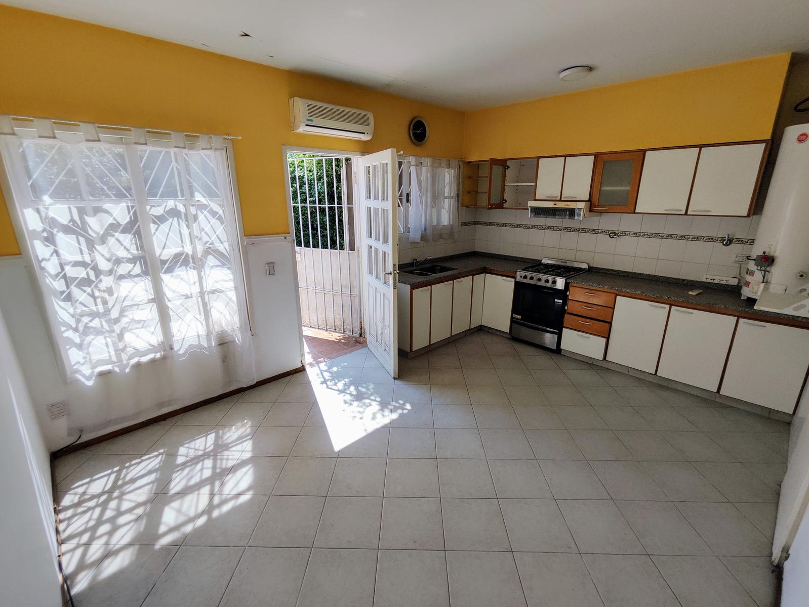 #5172782 | Sale | Horizontal Property | Villa Sarmiento (MG Realtors)