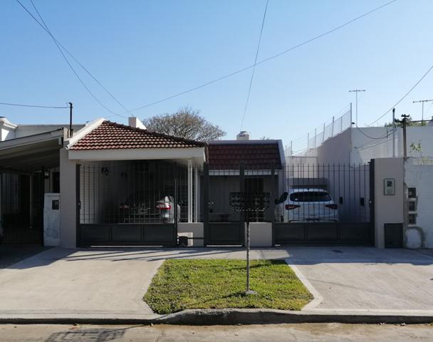 #5282216 | Venta | Casa | Temperley (Fausti Propiedades)