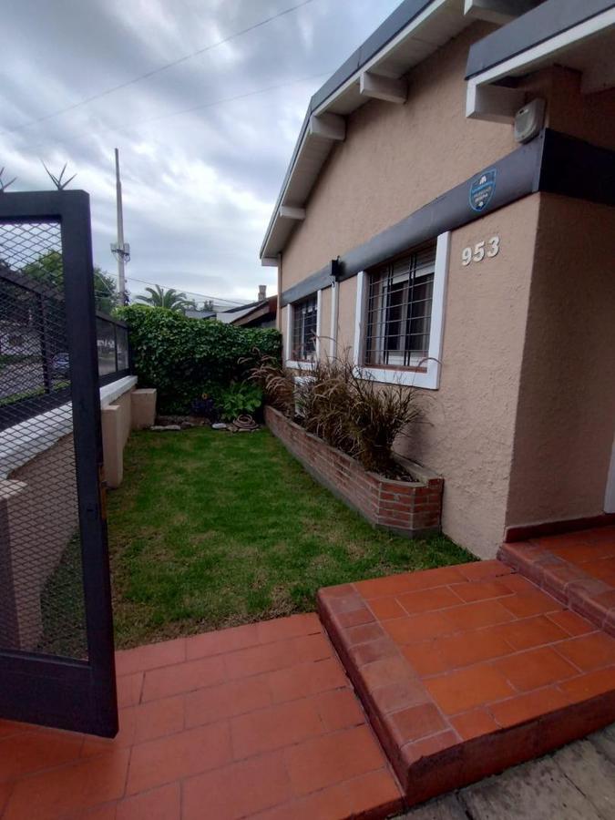 #5018591 | Venta | Casa | Castelar (De Angelis Propiedades)