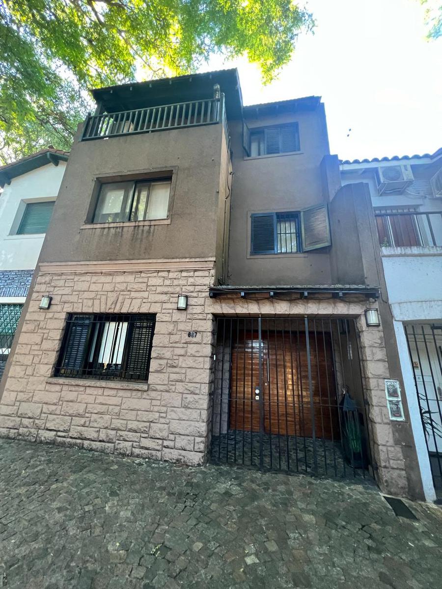 #4932702 | Venta | Casa | Olivos-Vias/Rio (MZC propiedades)