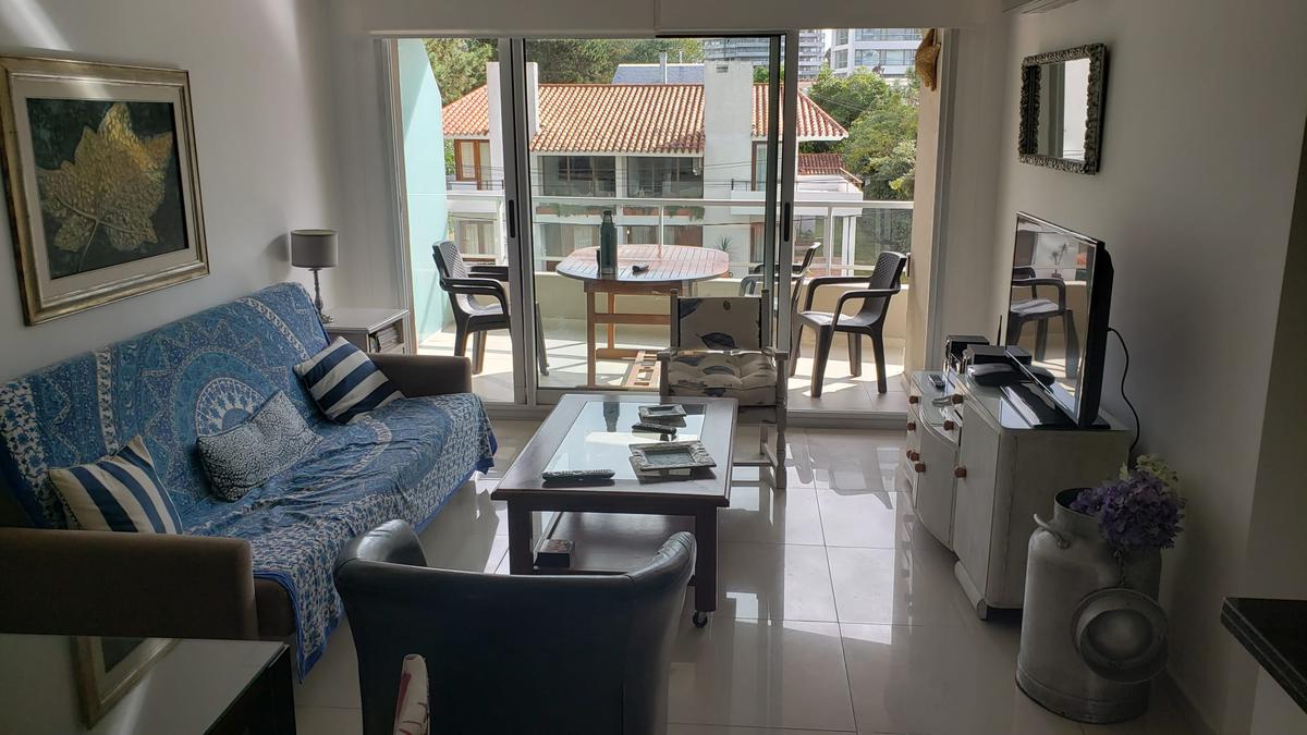 #4675509 | Alquiler | Departamento | Aidy Grill (Hambai propiedades UY)