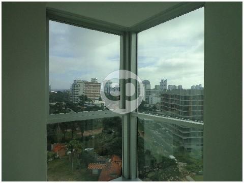 #3238776 | Venta | Departamento | Playa Brava (Emiliano Pedrozo)