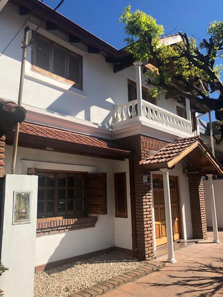 #760746 | Venta | Casa | Castelar Norte (EDUARDO J. CARFI Propiedades)