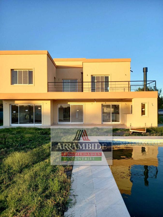 #4957398 | Venta | Casa | El Cantón - Barrio Puerto (Arrambide Propiedades)