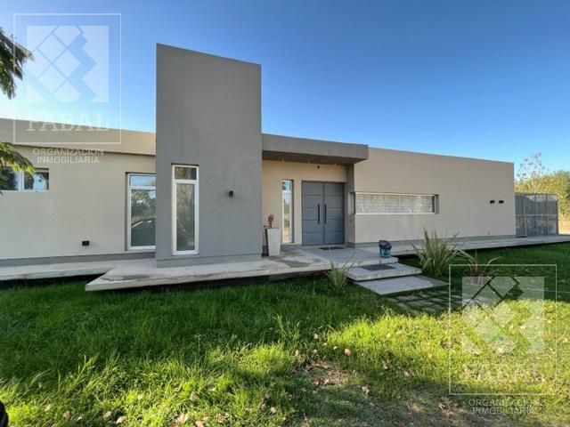 #4131887 | Venta | Casa | Plottier (Fabal Inmobiliaria)