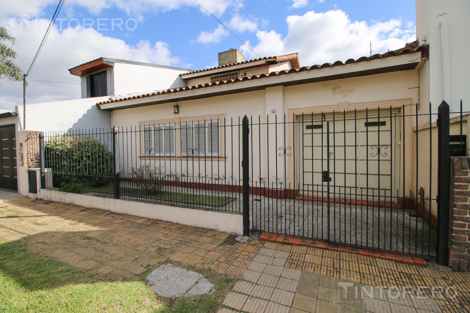 #5110291 | Sale | House | Castelar (TINTORERO Inteligencia en Bienes Raices)