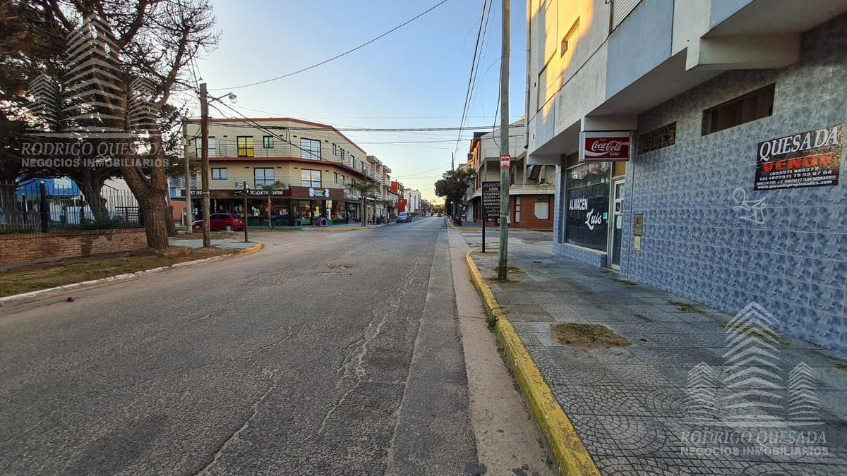 #2646033 | Venta | Local | La Lucila Del Mar (Quesada Propiedades)