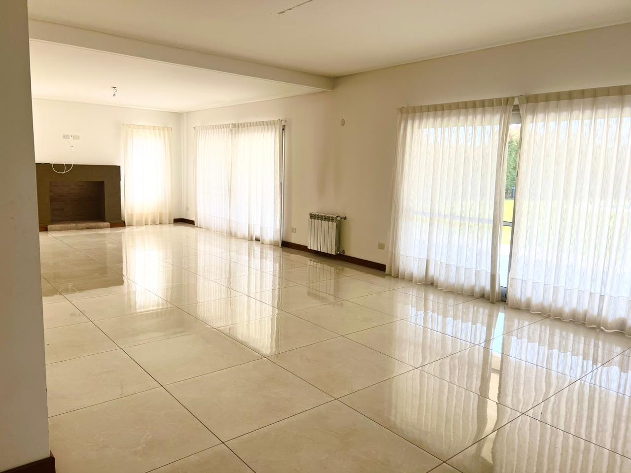 #4924673 | Rental | House | Albanueva (Galli)