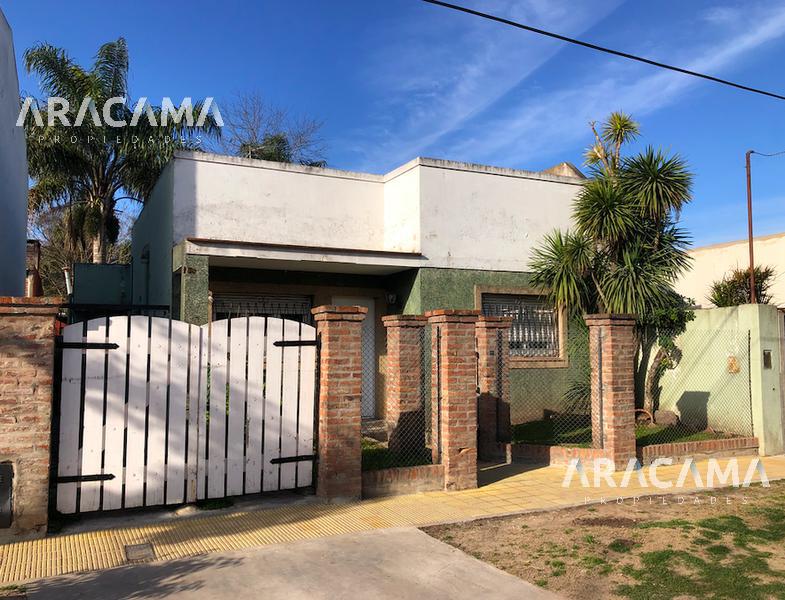 #4930486 | Sale | House | Monte Grande (Aracama Propiedades)