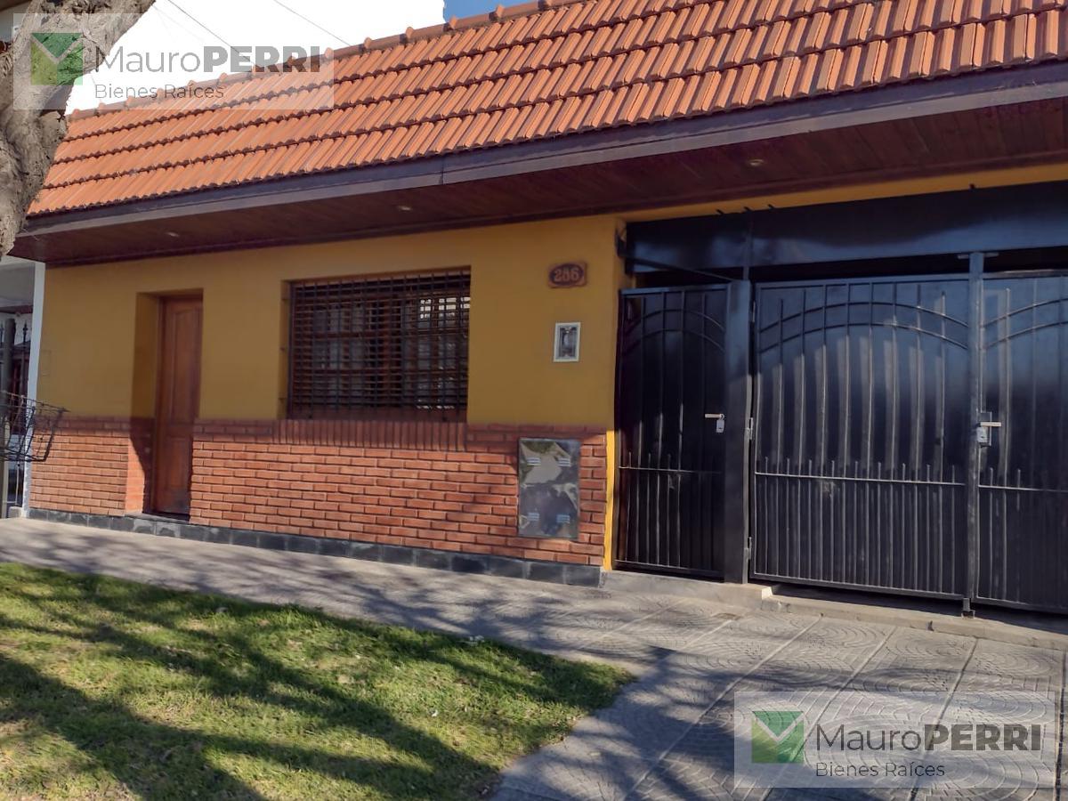 #2053982 | Venta | Casa | La Plata (Mauro Perri Bienes Raíces)