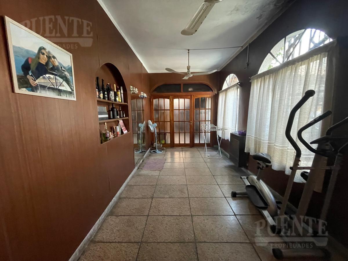 #3339844 | Venta | Casa | Lomas De Zamora (Puente Propiedades)