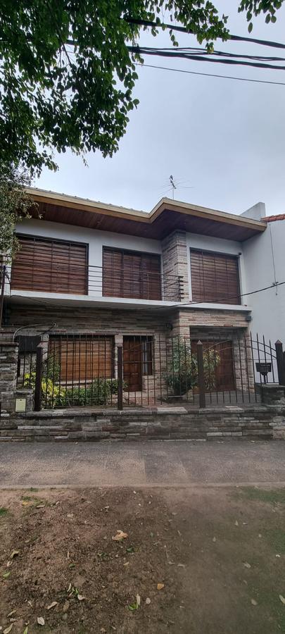 #2744793 | Sale | House | Villa Martelli (Sitios Comerciales)