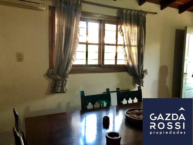 #520596 | Venta | Casa | Jose Marmol (Gazda Rossi Propiedades)