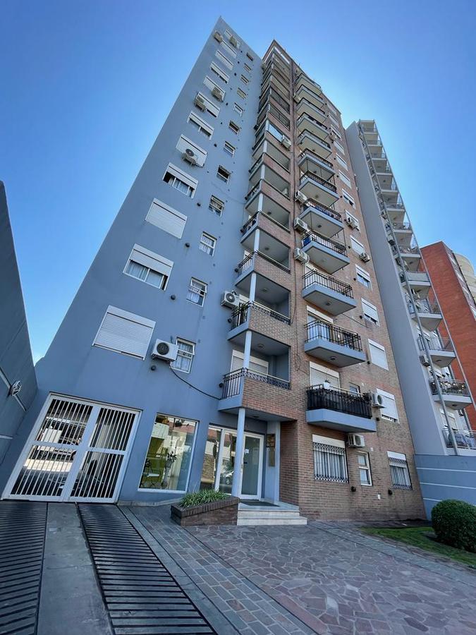 #4599938 | Venta | Departamento | Lomas De Zamora (B&B Bonatti • Barretta Brokers)