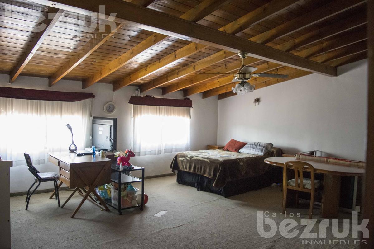 #668950 | Venta | Casa | Villa Adelina (Bezruk Inmuebles)