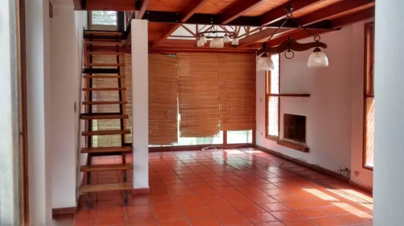 #1873561 | Venta | Casa | Monte Grande (Incontrato Estudio Inmobiliario)