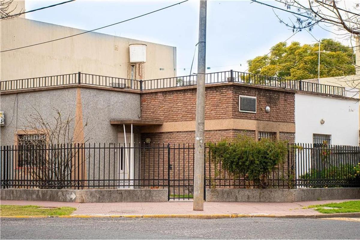 #3610702 | Venta | Casa | Marcelino Escalada (Vanesa luisi Negocios inmobiliarios)