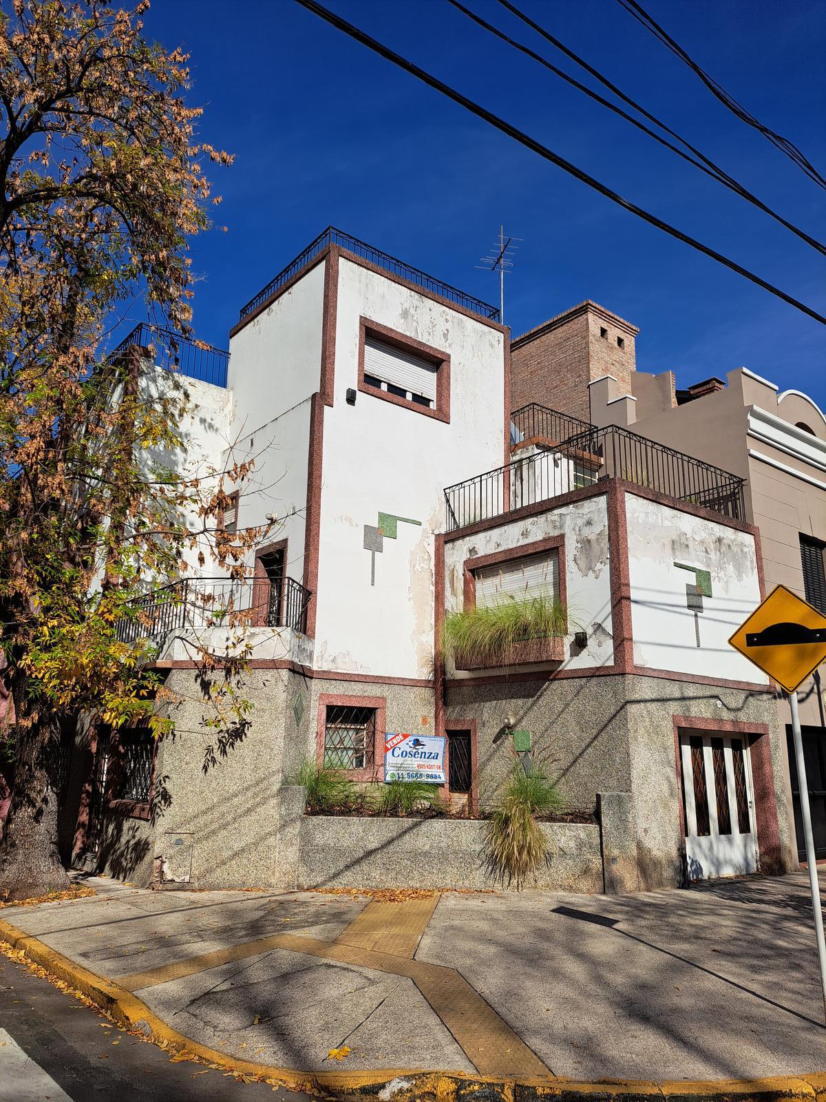 #5094755 | Venta | Casa | Parque Chacabuco (Cosenza Propiedades)