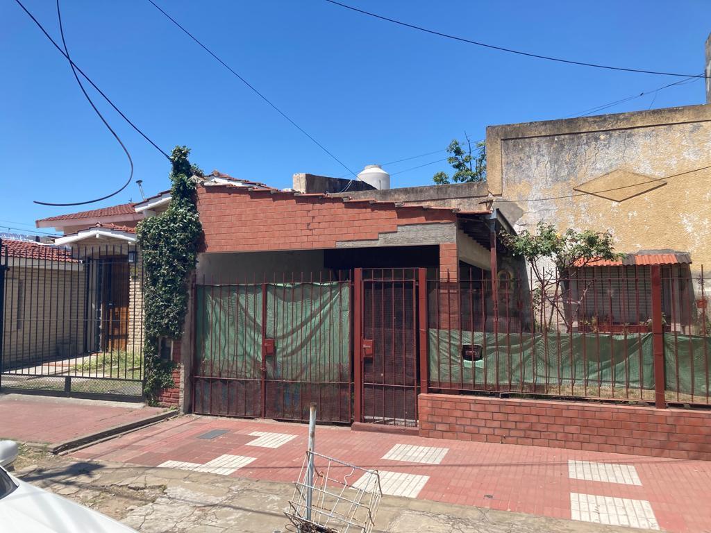 #5375331 | Venta | Casa | Lomas De Zamora (Walter Pereyra propiedades)