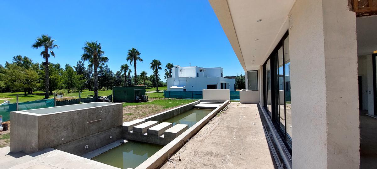 #3667604 | Venta | Casa | Roldan (C+ Propiedades)