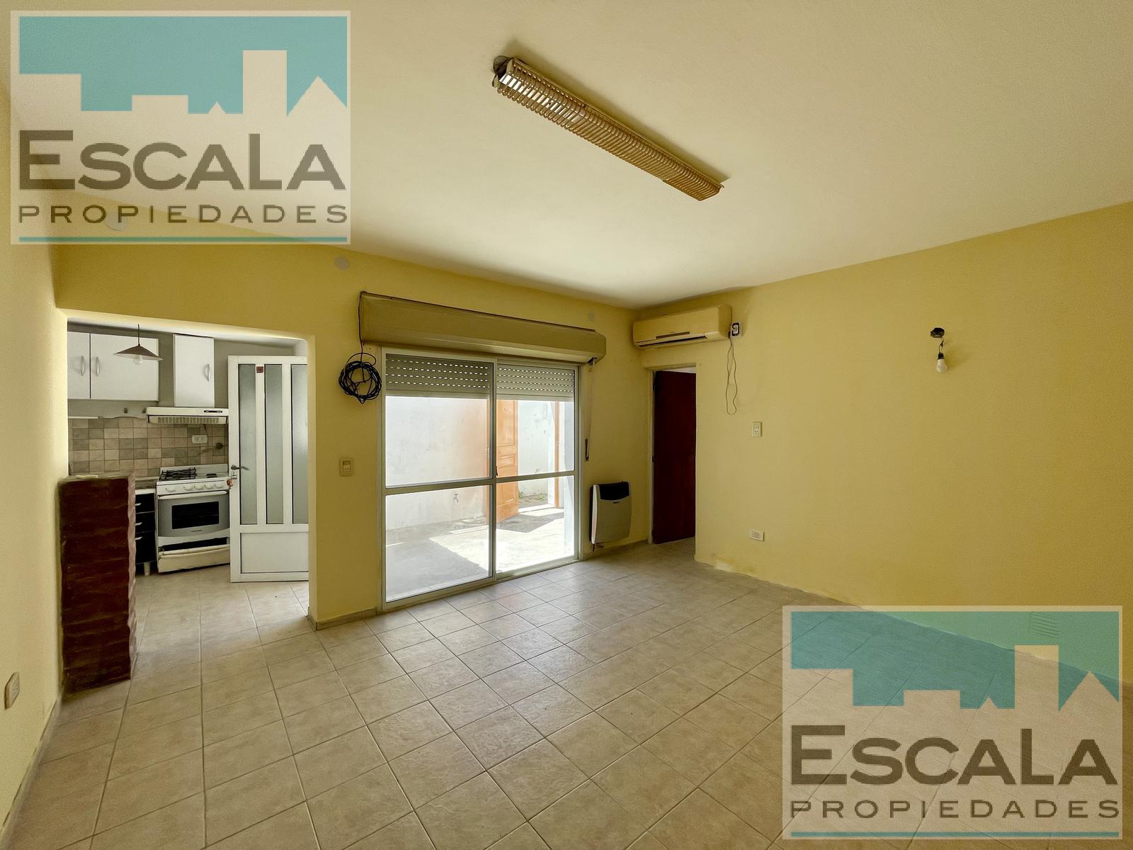 #4905063 | Venta | Casa | Lisandro De La Torre (Escala Propiedades)